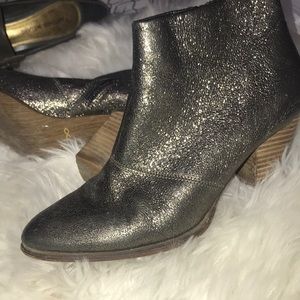 Aldo Metallic Gold Ankle Booties | Size 7